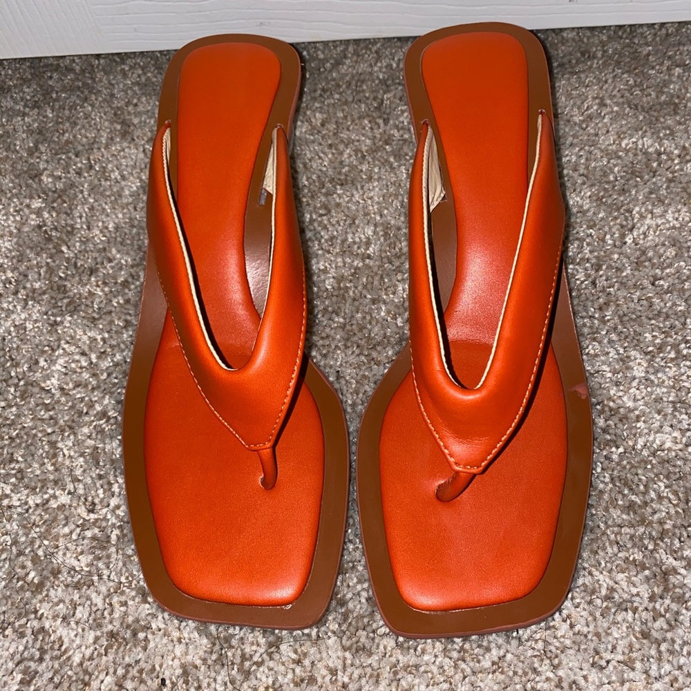Looks Like Summer thong sandal heels